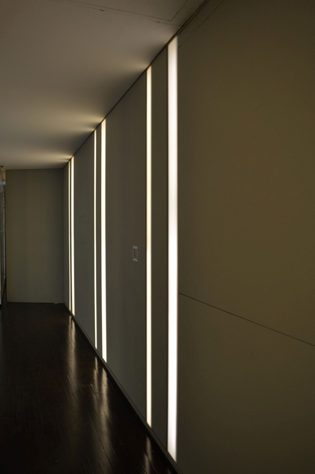 17 x Recessed Wall Light Fittings - Includes 34 x Tridonic Ballasts, Approx 68 x Tube Lights and - Image 11 of 15