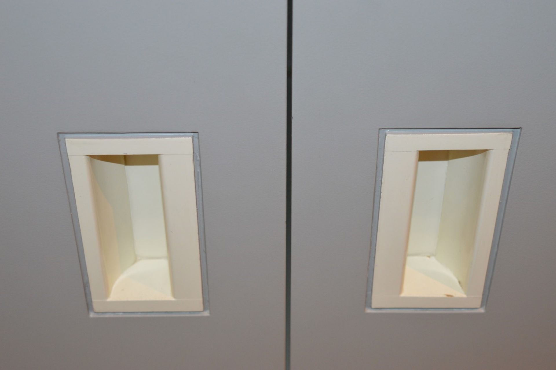 7 x Storage Cupboard Doors With Integrated Handles - Large Substantial Size Covering an Area of 12ft - Image 8 of 8