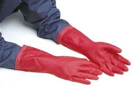 60 x Pairs of Marigold Tripletec Plus Red Gloves - Size 6.5 - CL185 - Ref: MAR/G44R/S/P44 - New