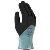 15 x Pairs Of North Oil Grip Cut 5 Dyneema Gloves (NFD35X) - Size: 7 (Small) - CL185 - Ref: NO/