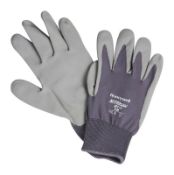 131 x Pairs of Nitri Task Foam General Purpose Gloves Size 10 - CL185 - Ref: NO/NFF13/9/P21 - New