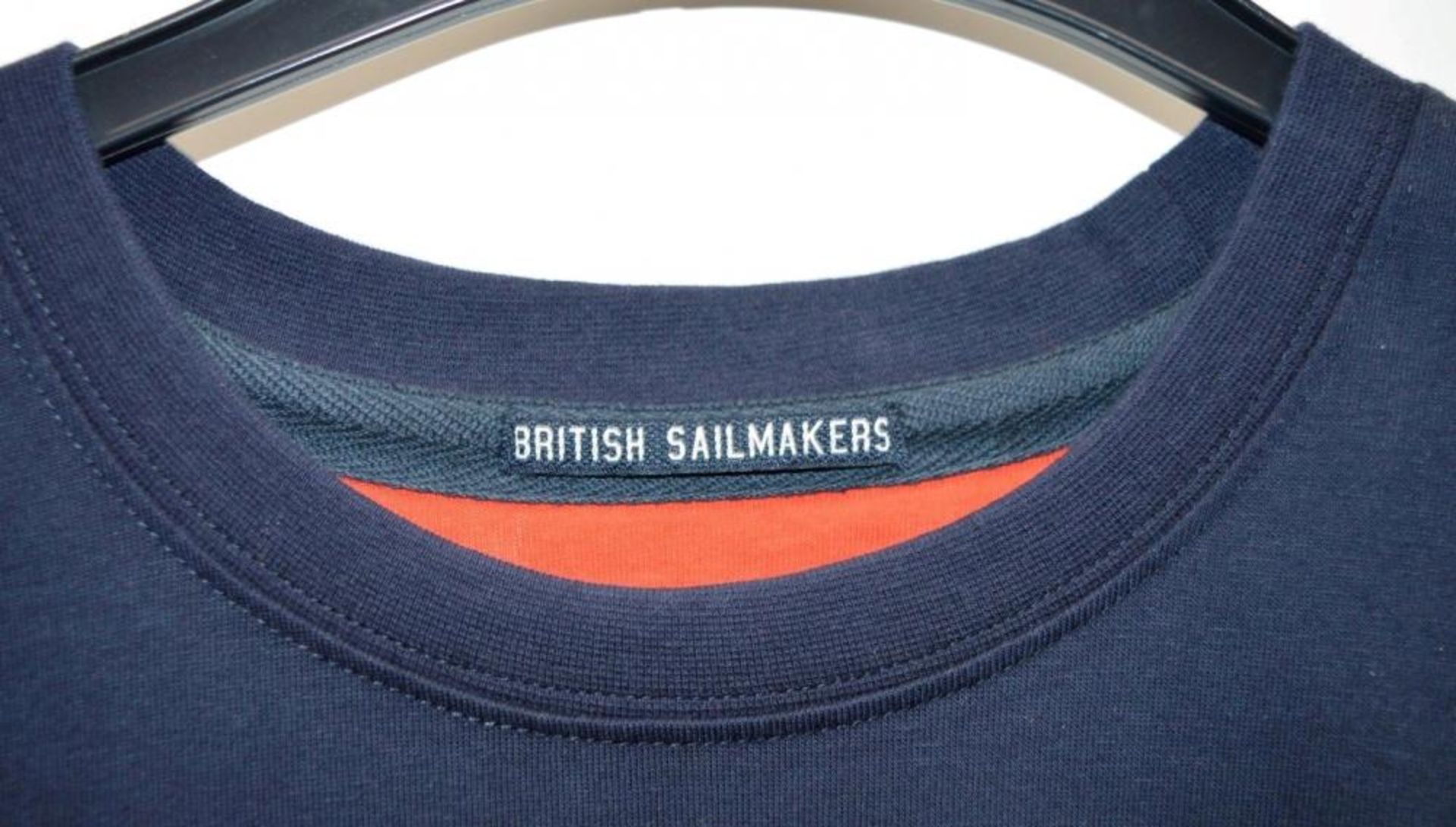 5 x Assorted Branded Mens T-Shirts - New Stock With Tags - Brands Include SAILMAKERS / GNIOUS Recent - Image 4 of 8