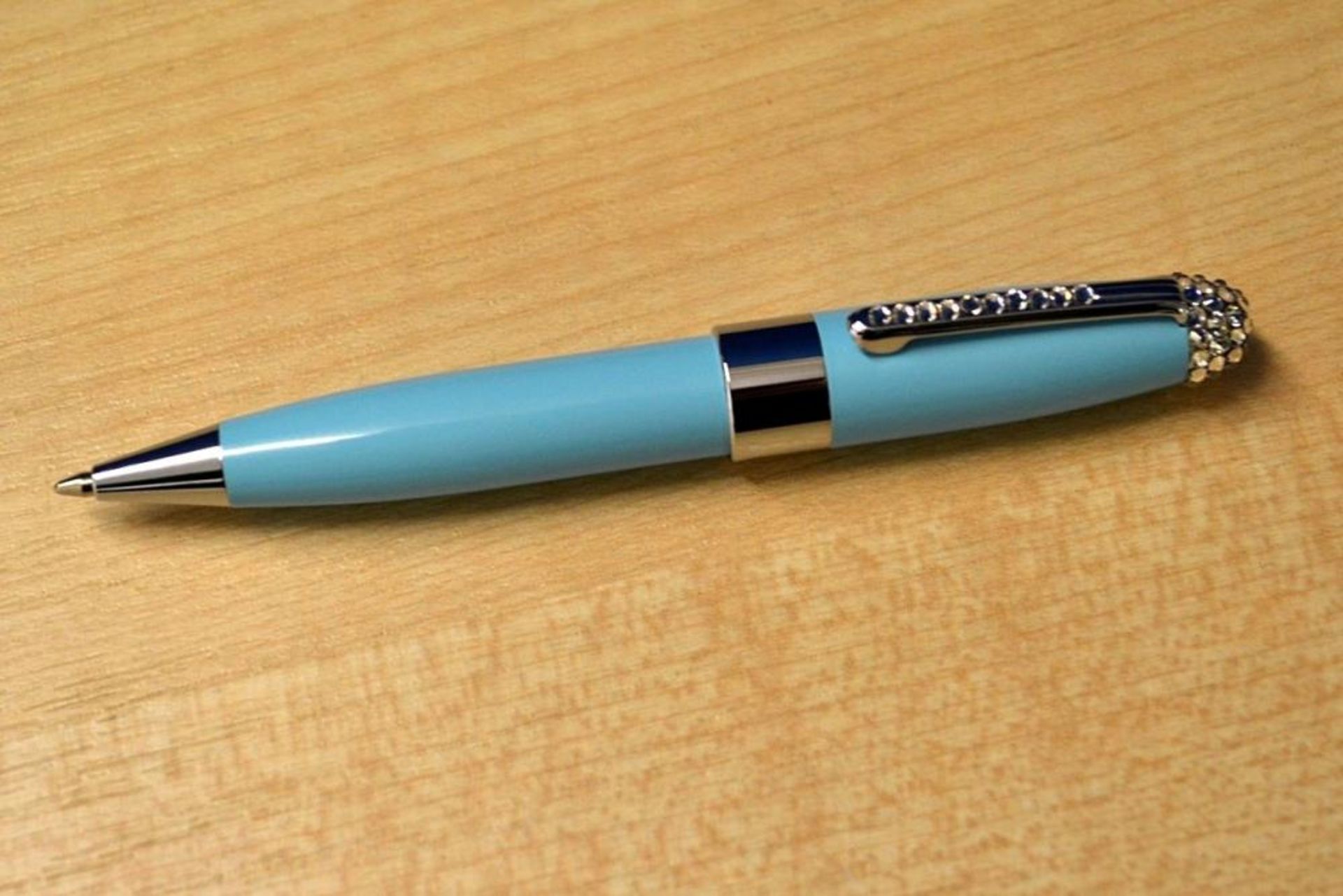 1 x ICE LONDON "Duchess" Ladies Pen Embellished With SWAROVSKI Crystals - Colour: Light Blue - Brand - Image 2 of 3