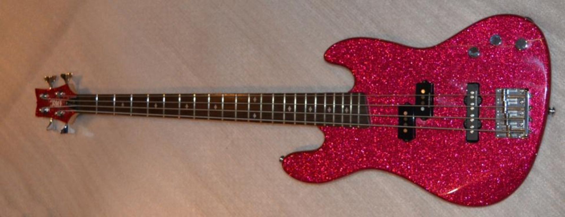 1 x Daisy Rebel Rockit Supernova Bass Guitar - Atomic Pink - 34" Scale - 22 Frets - Duncan - Image 2 of 13