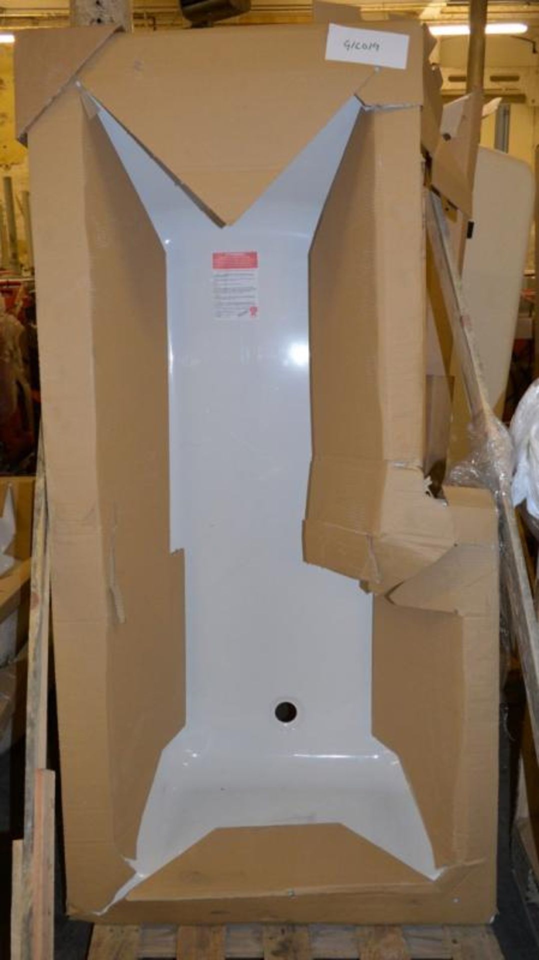 1 x Boston Left Hand L Shape Shower Bath Tub - Unused Stock - Ref GIL019 - CL190 - Unused Stock -