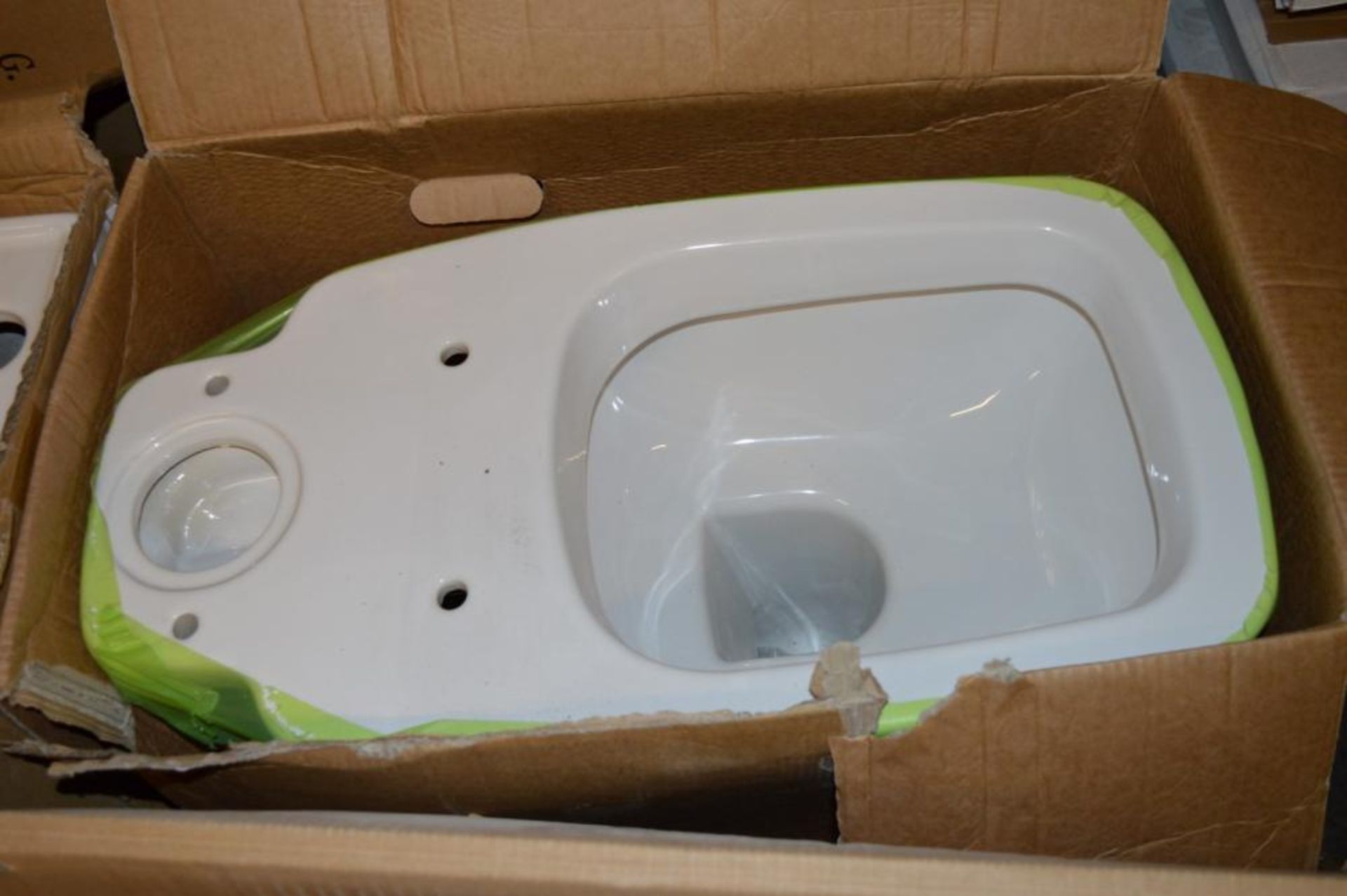 4 x Assorted Toilet Pans - Various Styles Included - CL190 - Unused Stock - Ref GIL004 - Location: - Image 2 of 7