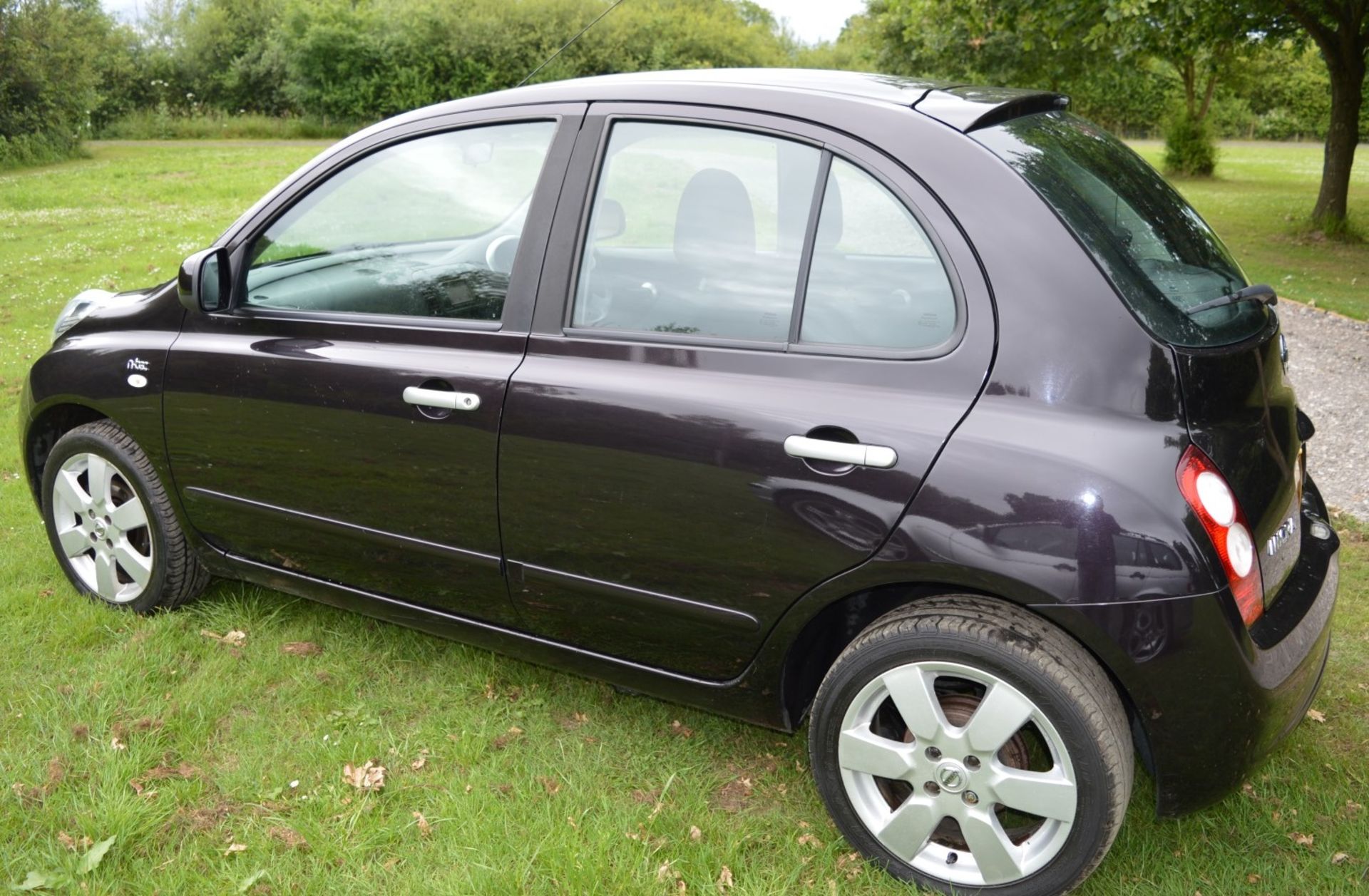 1 x Nissan Micra N-Tec DCI 5 Door Hatchback - 2010 - 106,000 Miles - MOT September 2017 - Sat Nav - Image 5 of 41