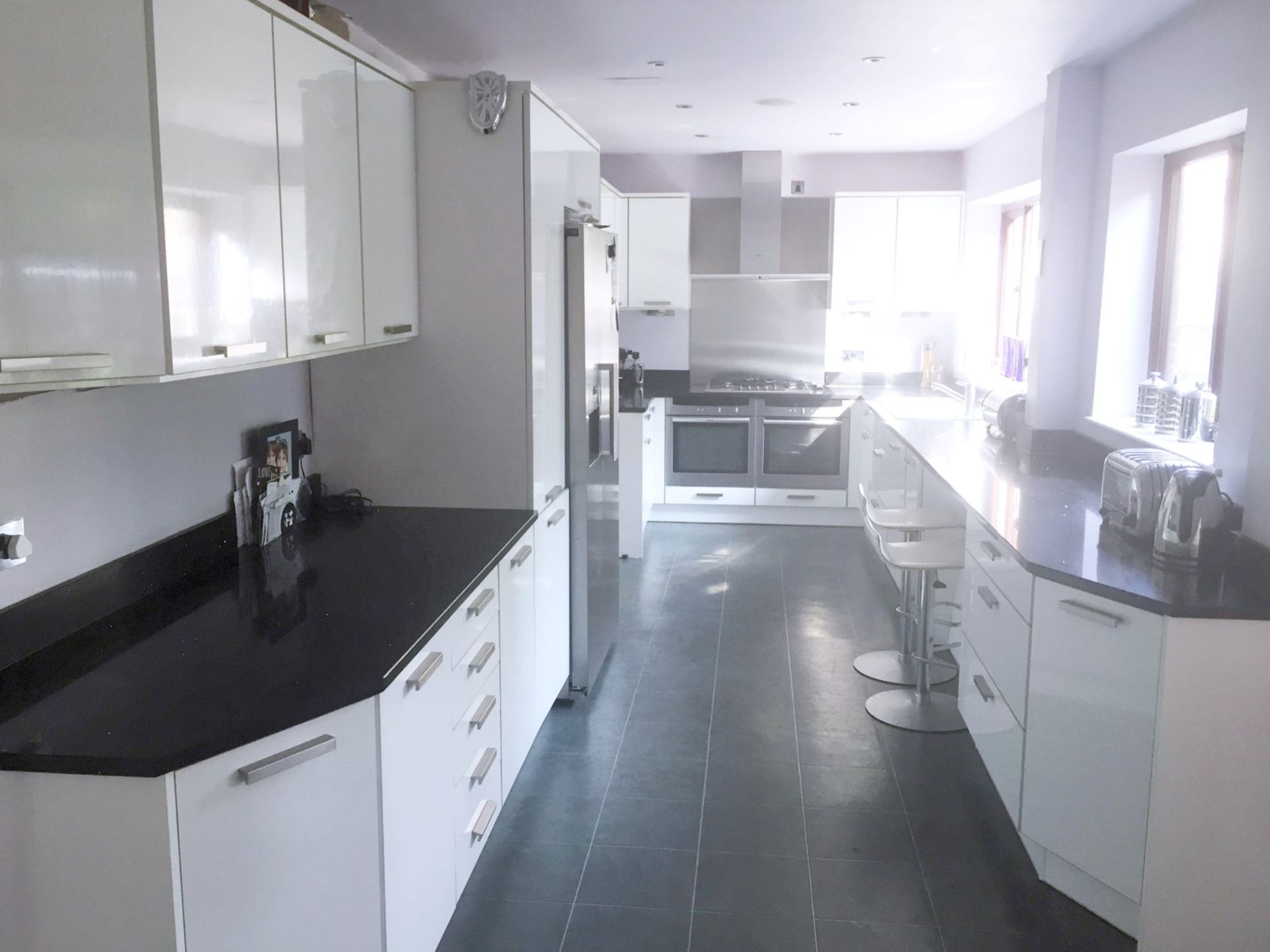 1 x RWK Einbaukuchen Contemporary White Gloss Fitted Kitchen With Galaxy Quartz Worktops and