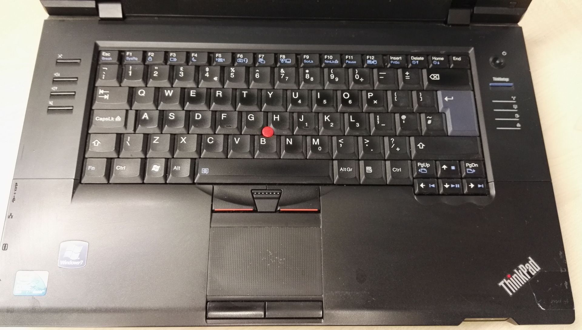 1 x Lenovo Thinkpad SL510 Laptop Computer - Features a 15.6 Inch Screen, Intel Core 2 Duo T6670 2.2g - Image 4 of 10