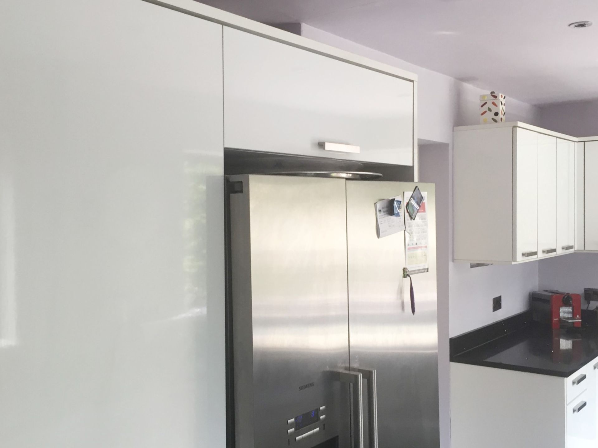 1 x RWK Einbaukuchen Contemporary White Gloss Fitted Kitchen With Galaxy Quartz Worktops and - Image 11 of 75