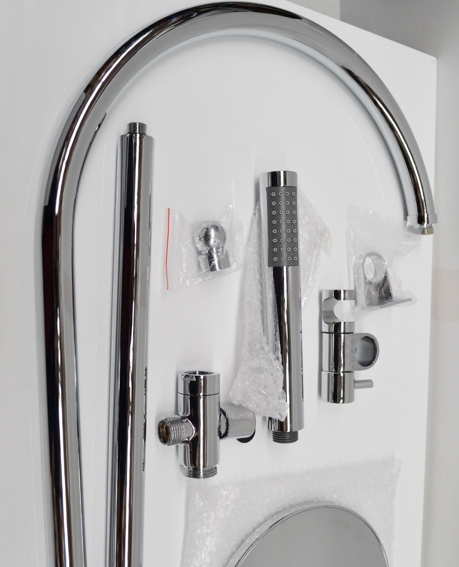 1 x ZEPHYR Shower Kit with Round Head and Minimalist Handset - Chrome - Ref: MBI004 - CL190 - H116 x - Image 4 of 7