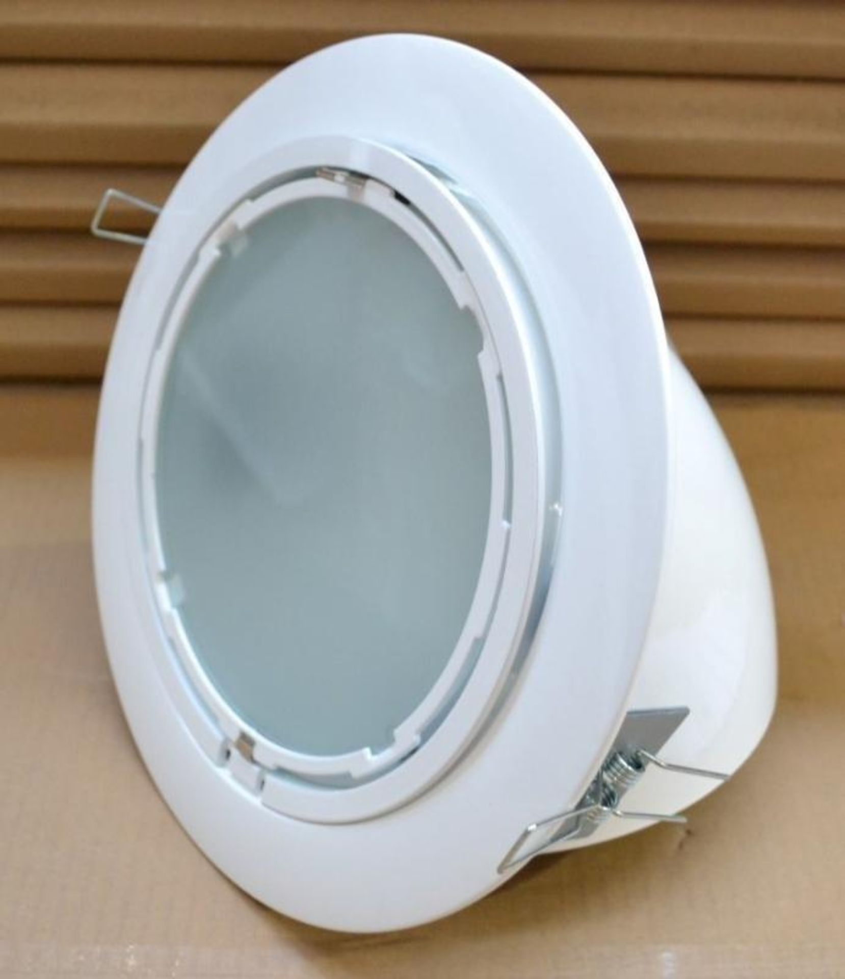 10 x JCC Lighting JC16006 Calida Large Wallwash Downlights With Frosted Lens - Colour: White - New/U - Image 4 of 7