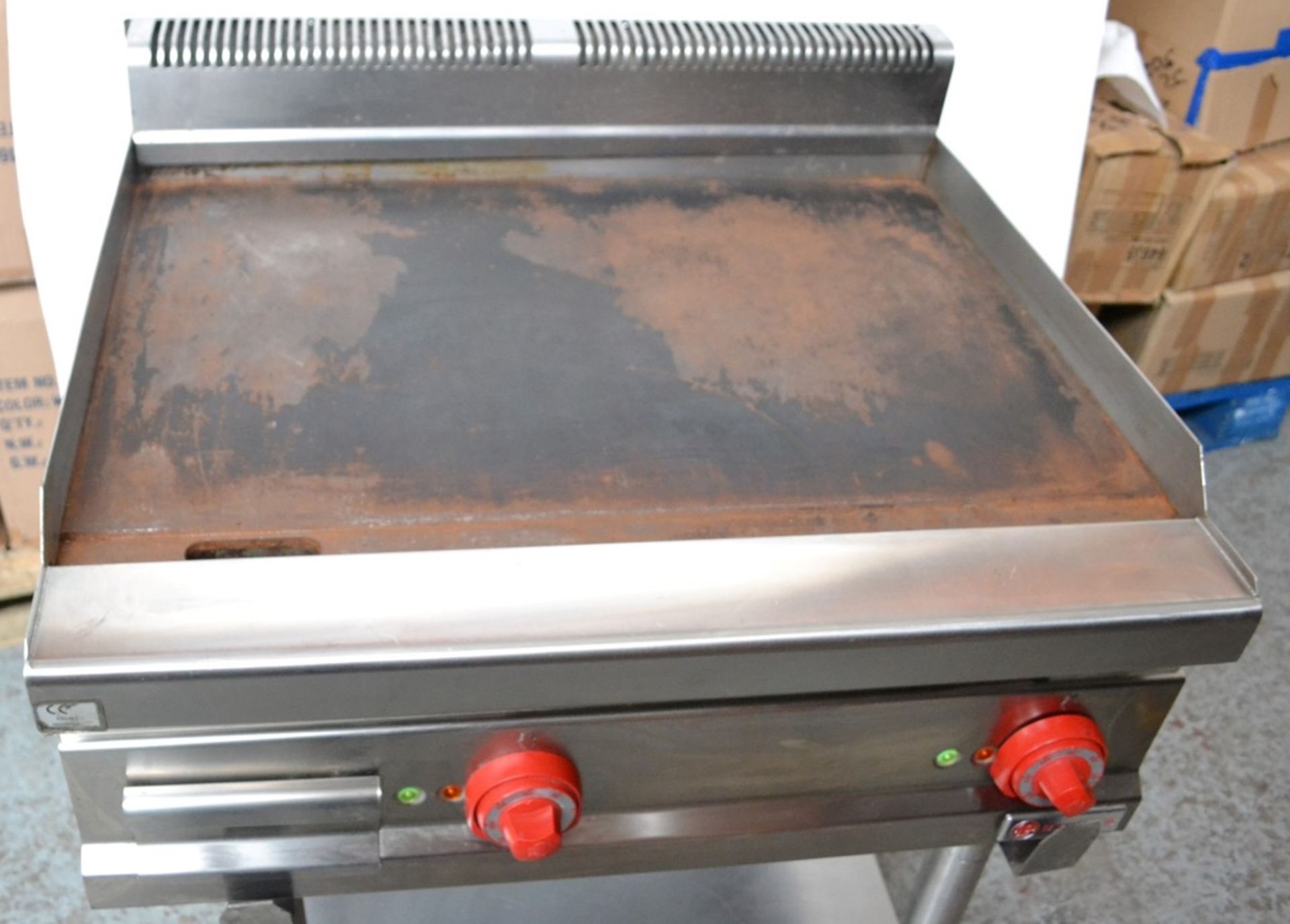 1 x Bertos E7FL8B-2 Electric Flat Surface Griddle With Stand - Dimensions: 80×70×29 cm - Presented I - Image 4 of 9