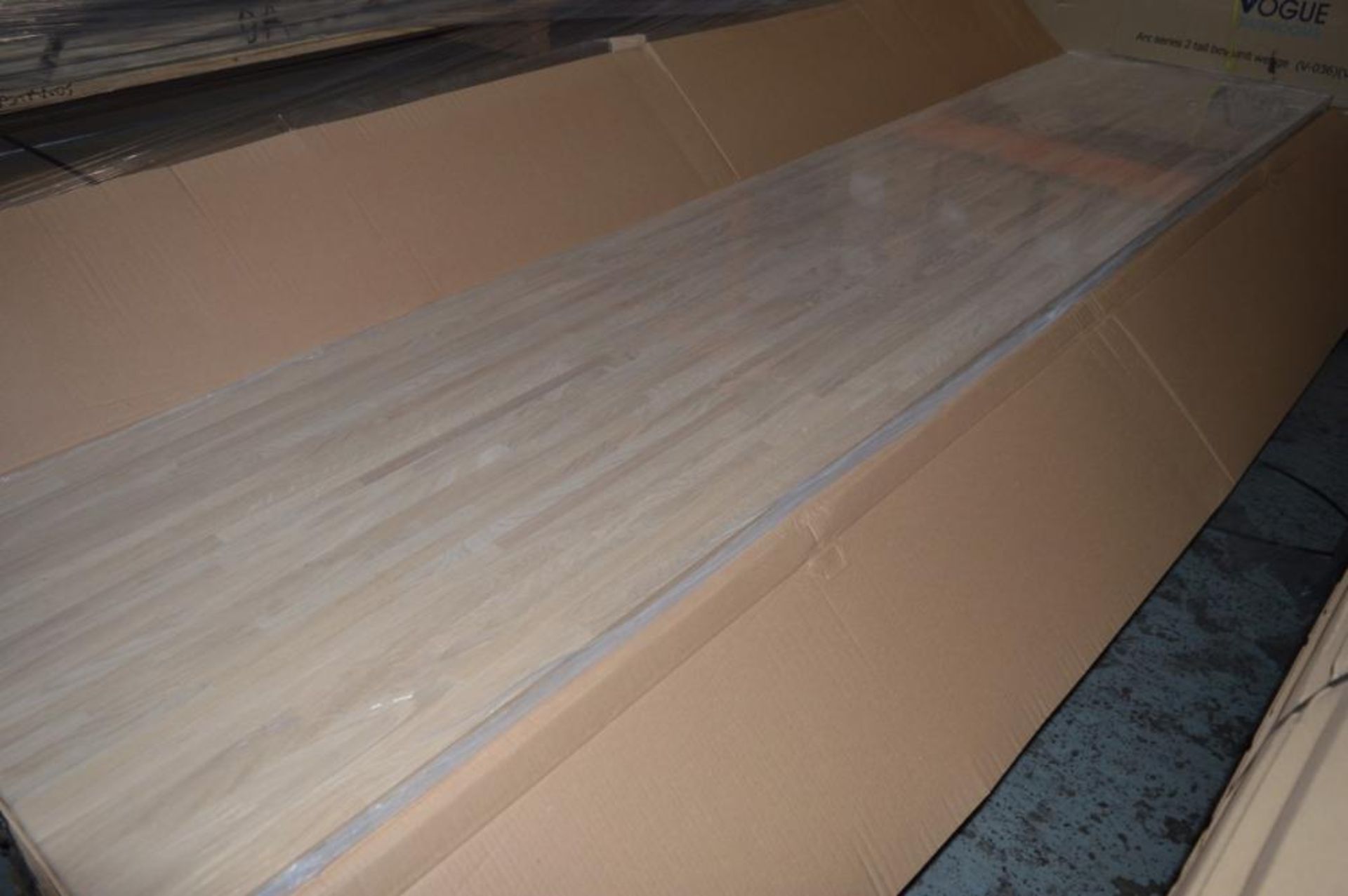 1 x Solid Wood Kitchen Worktop - OAK - Oak Blockwood Kitchen Worktop - Size: 3000 x 900 x 32mm - Unt - Image 3 of 6