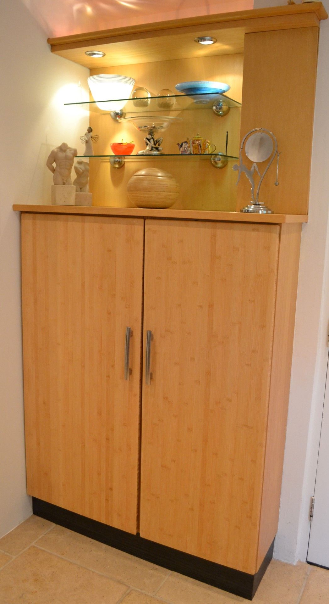 1 x Contemporary Beech Fitted Kitchen Featuring Corian Worktops And Integrated Appliances From Neff, - Image 5 of 19