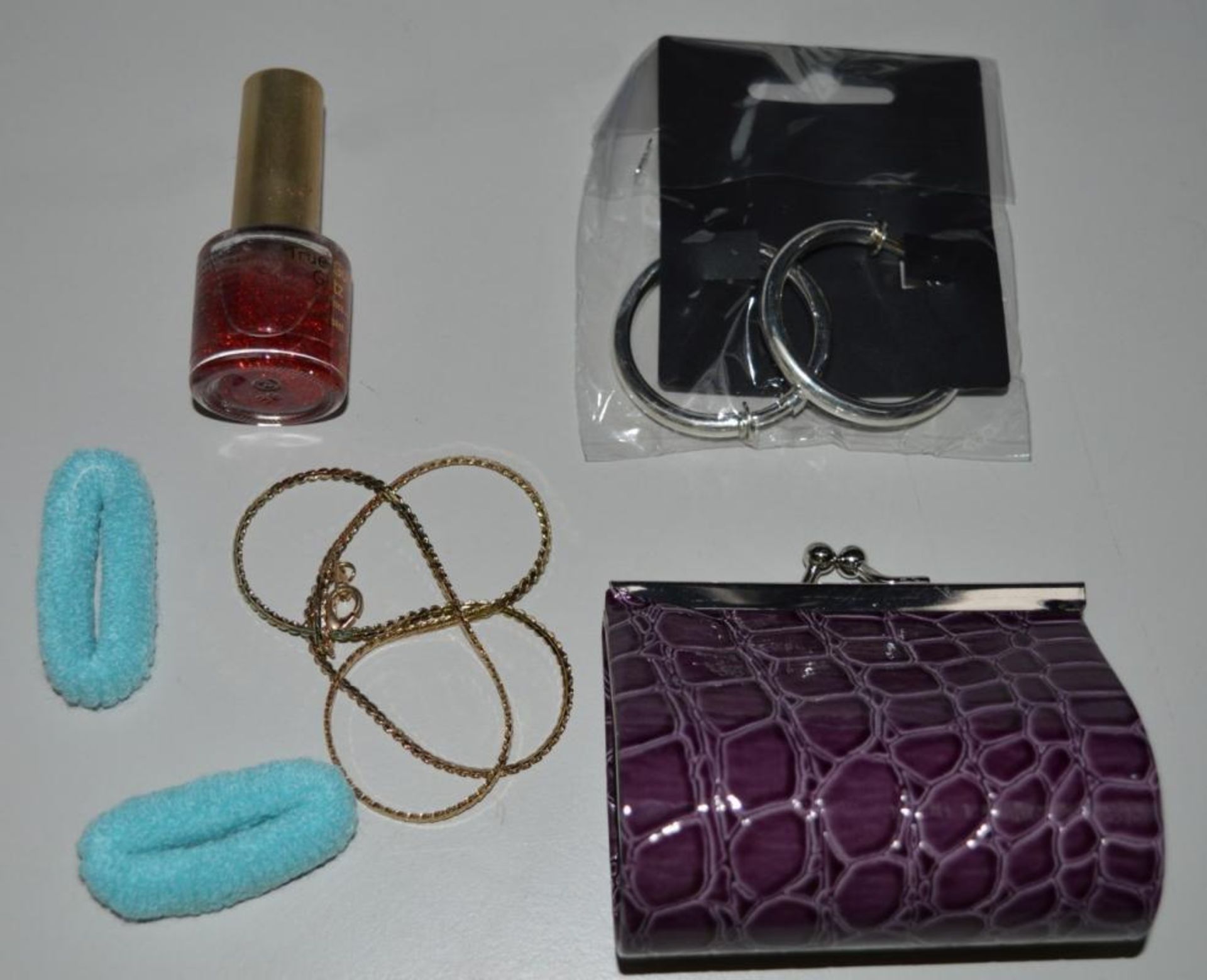 50 x Girls Beauty Gift Sets - Each Set Includes Items Such as a Stylish Purse, Ear Rings, Hair Bobbl - Bild 13 aus 14