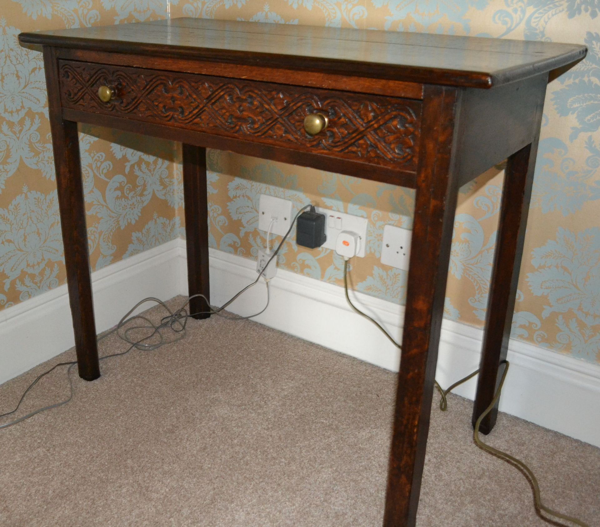 1 x Antique Solid Wood Console Table - CL226 - Location: Knutsford WA16 - NO VAT ON THE HAMMER - Image 2 of 9