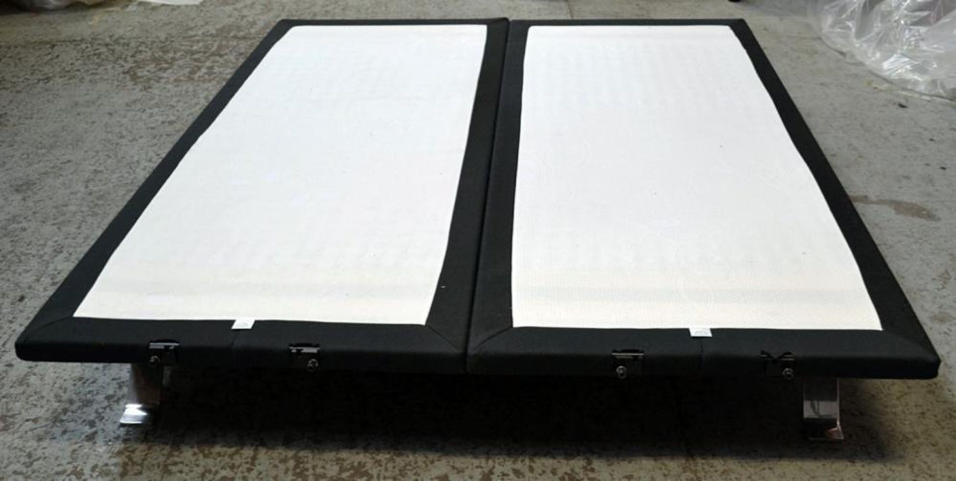1 x Jensen EDEN Adjustable Superking Bed Base - W180 x L210 x H34cm - Colour: Black - CL087 - Ref: 2 - Image 9 of 13
