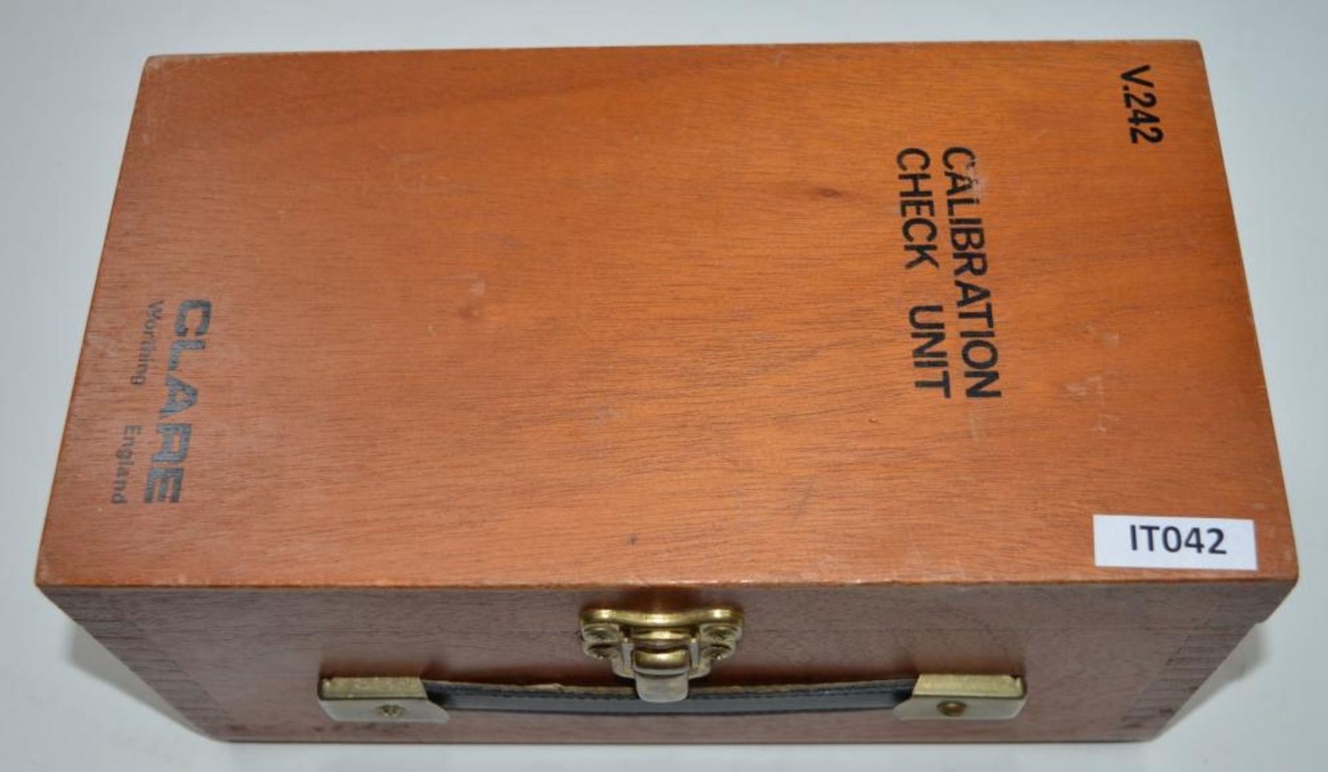 1 x Clare Calibration Check Unit - Model V.242 - With Instructions and Cables - CL400 - Ref - Image 4 of 8