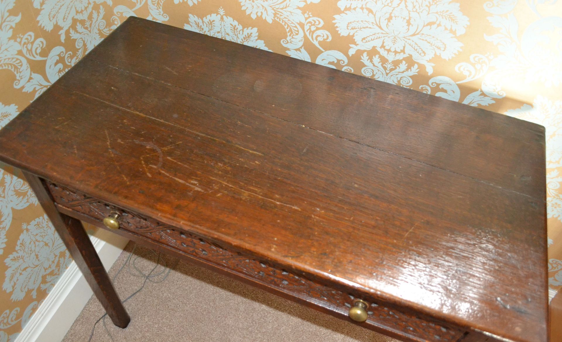 1 x Antique Solid Wood Console Table - CL226 - Location: Knutsford WA16 - NO VAT ON THE HAMMER - Image 8 of 9