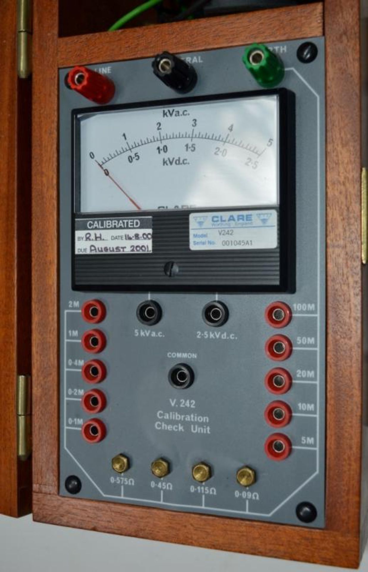 1 x Clare Calibration Check Unit - Model V.242 - With Instructions and Cables - CL400 - Ref - Image 5 of 8