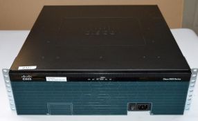 1 x Cisco 3900 Series Integrated Services Voice Router - Cisco 3945 v02 - CL400 - Ref IT127 -