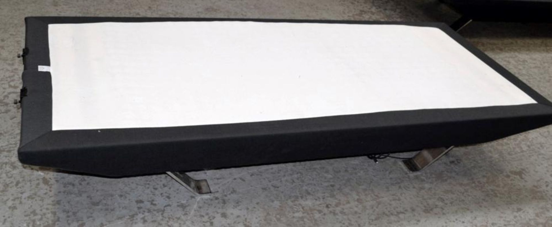 1 x Jensen EDEN Adjustable Superking Bed Base - W180 x L210 x H34cm - Colour: Black - CL087 - Ref: - Image 2 of 13