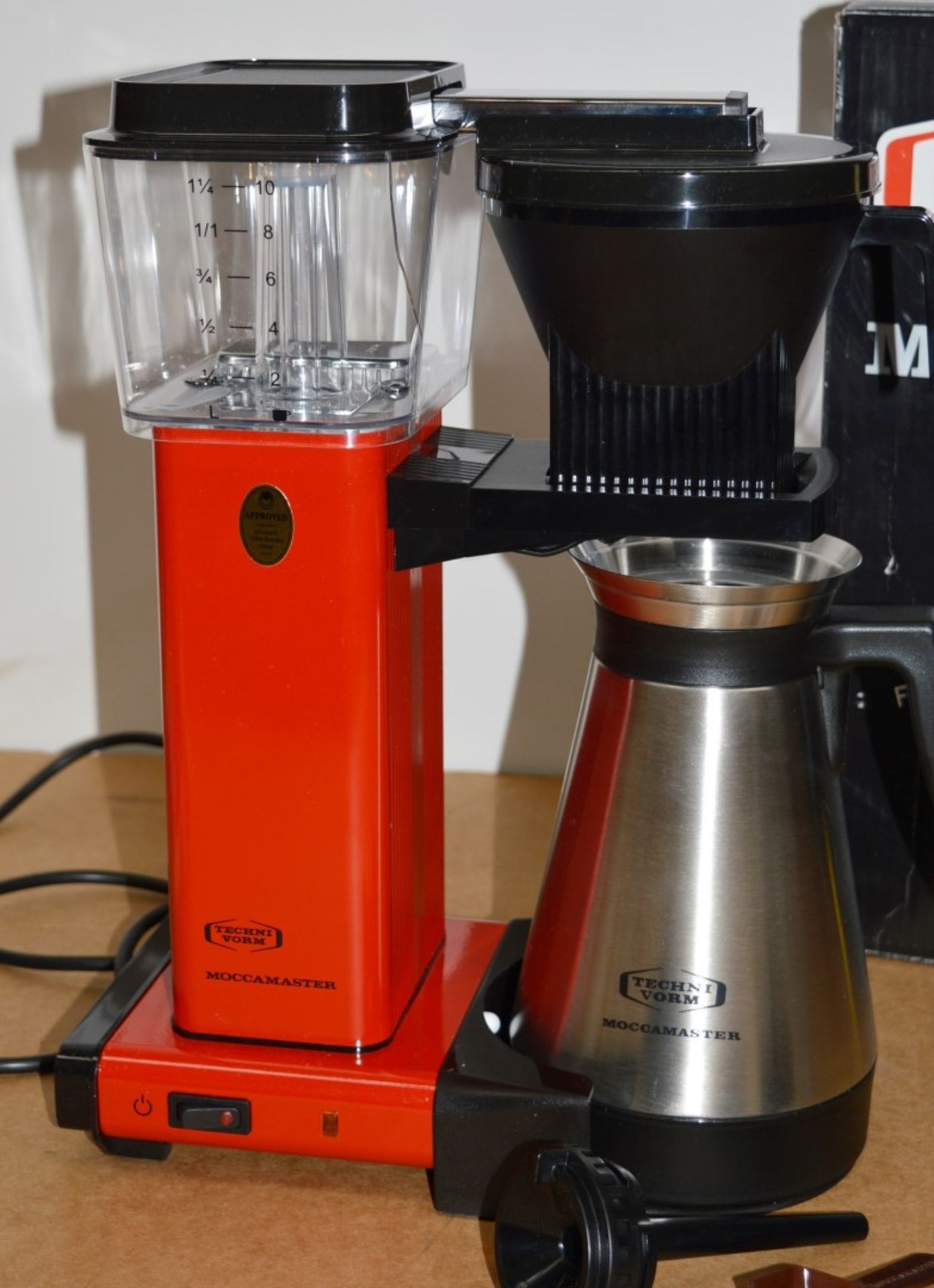 1 x Moccamaster 10 Cup Hand Made Coffee Maker - 240v - Premier Coffee Maker Combines Sleek - Image 2 of 14