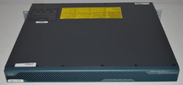 1 x Cisco ASA 5520 Adaptive Security Appliance - CL240 - Ref IT017 - Location: Altrincham WA14This