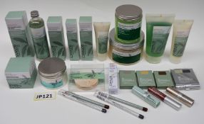 1 x Assorted Collection of Boots Botanics Beauty Care Products - CL011 - Brand New Stock -