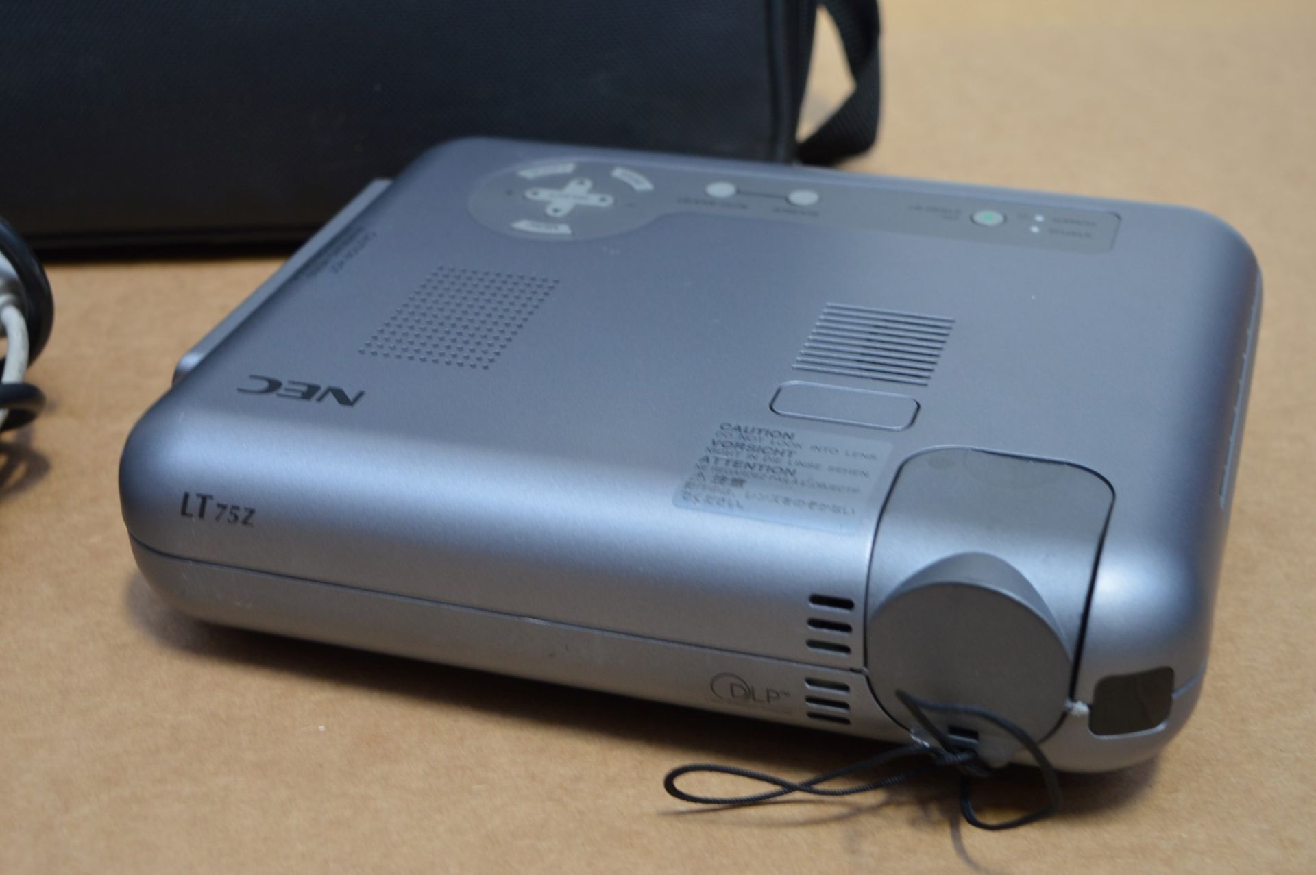 1 x NEC Micro Portable Projector - Model LT75Z - Includes Carry Case, Leads, Remote and User - Image 4 of 7