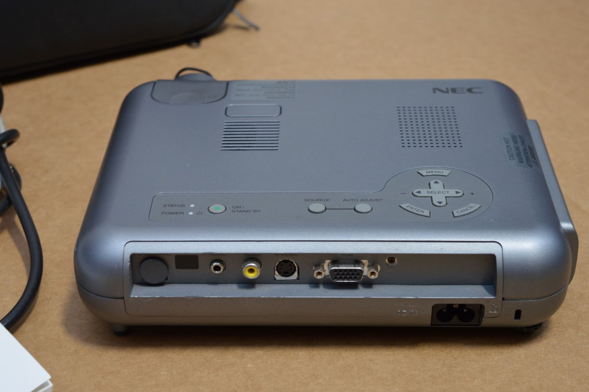1 x NEC Micro Portable Projector - Model LT75Z - Includes Carry Case, Leads, Remote and User - Image 6 of 7