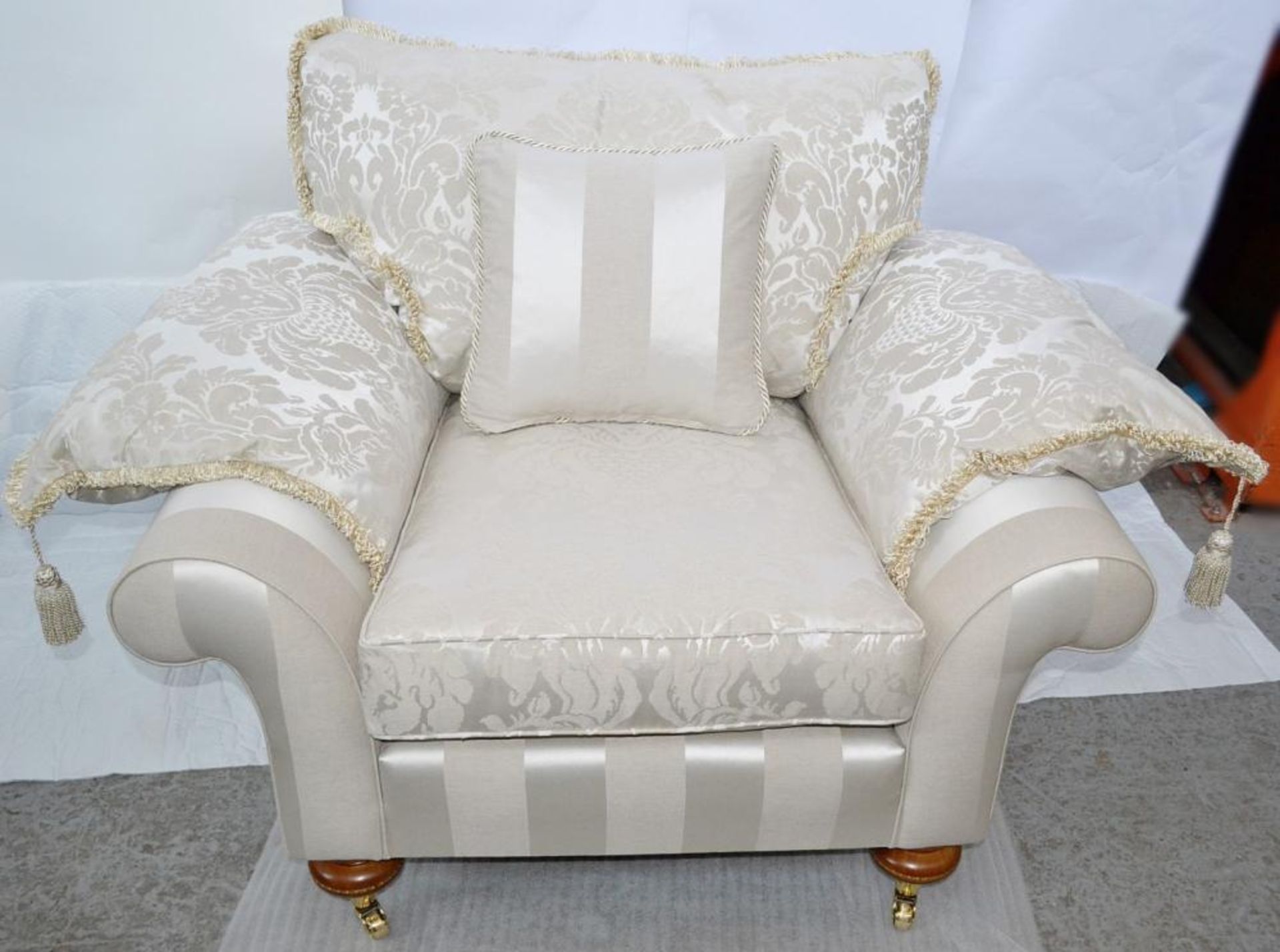 1 x Parker & Farr Clive Armchair - Colour: Champagne / Cream - Dimensions: W150 x D110 x H100 x Seat - Image 2 of 22