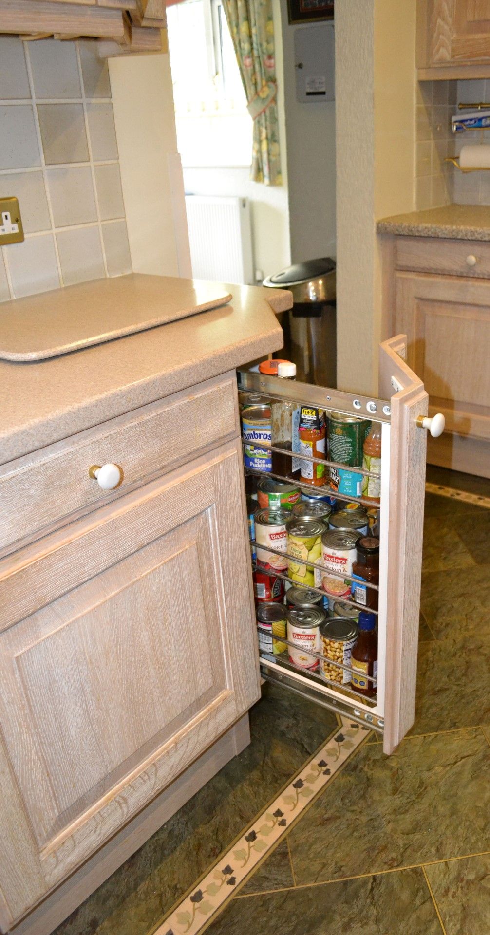 1 x SieMatic Bespoke Solid Wood Limed Oak Fitted Kitchen With Miele, Neff And Gaggenau Appliances - Image 37 of 95