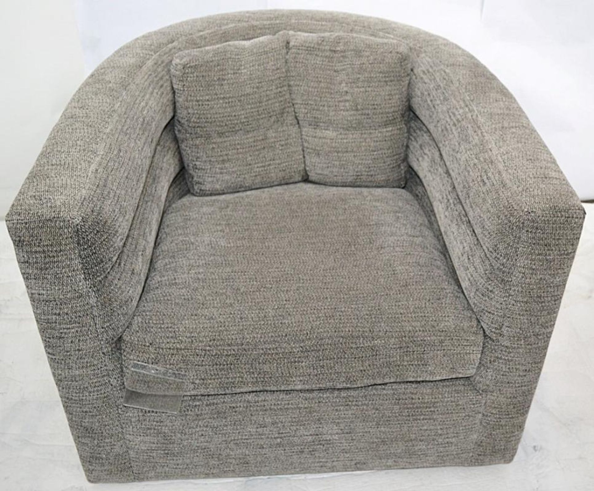 1 x KELLY WEARSTLER Melrose Club Chair In Grey - Dimensions: W36" x D38" x H28" - Ref: 5223289 - CL0 - Image 17 of 24