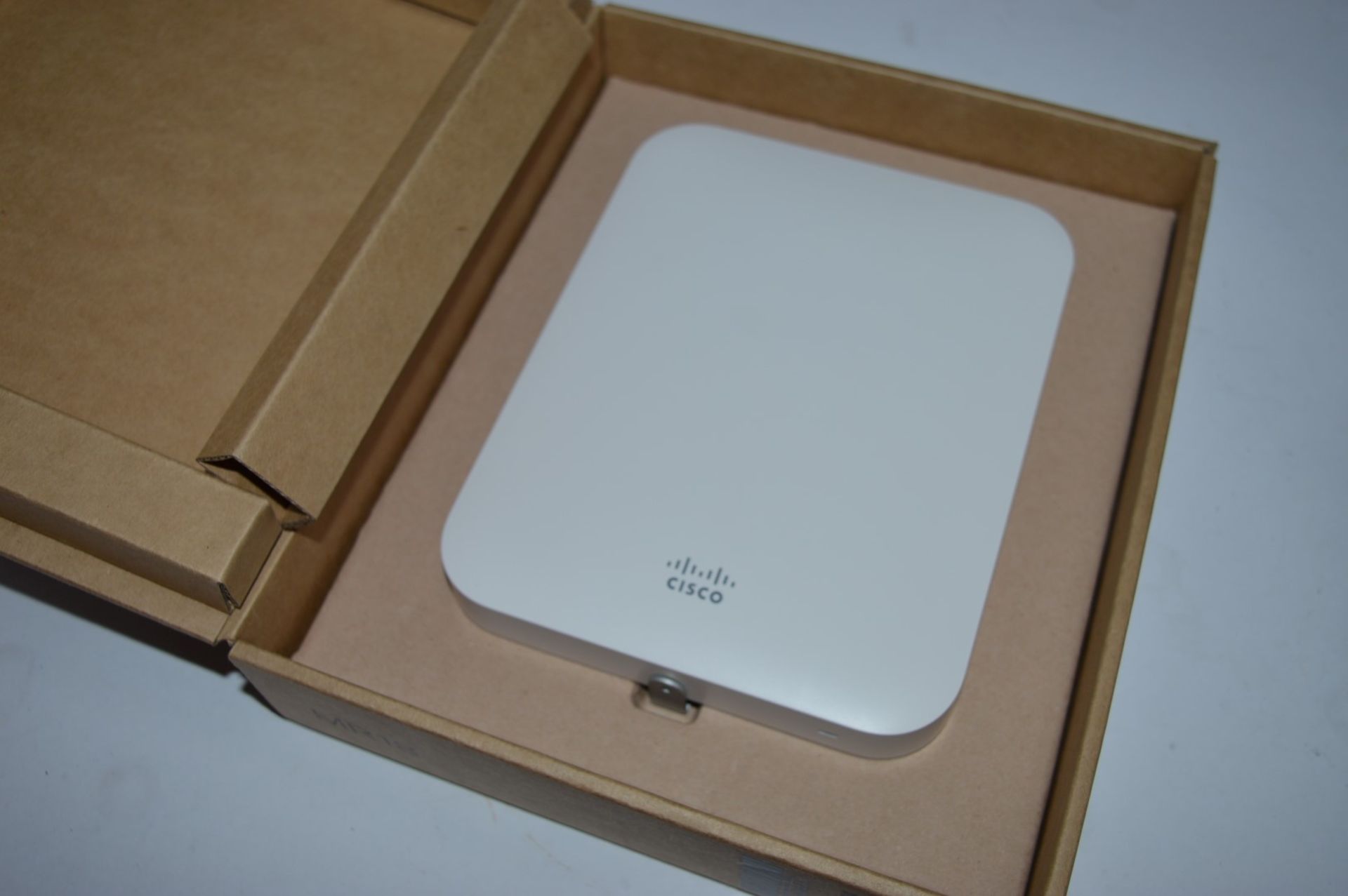 1 x Cisco Meraki Mr18 Dual Band Wireless Cloud Network Access Point - Boxed - CL400 - Ref IT307 - - Image 3 of 4