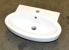 1 x Ocean Small Basin - Ref: DY153/OCE03BS - CL190 - Unused Stock - Location: Bolton BL1Does