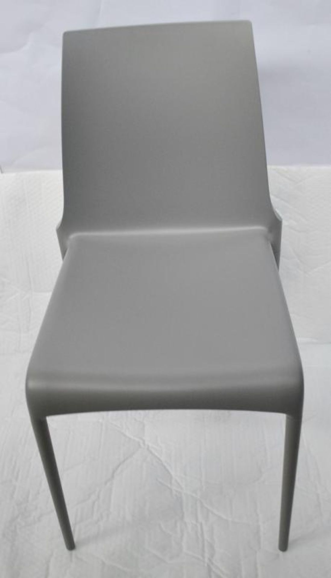 2 x LIGNE ROSET "Petra" Stackable Dining Chairs - Dimensions: W42 x D45 x H83, Seat Height: 46cm - - Image 4 of 7