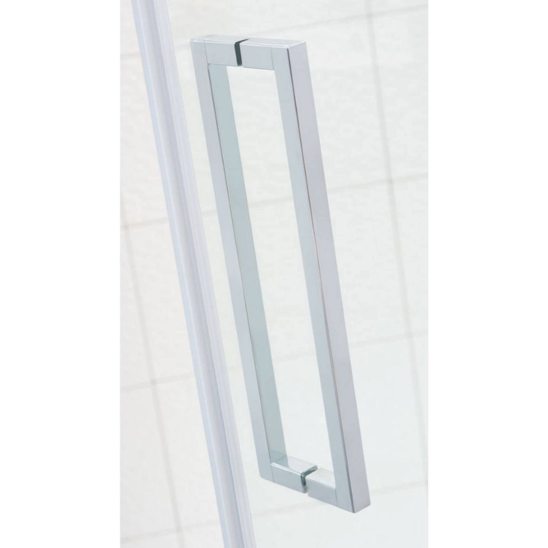 1 x Right Handed 800 Frameless Hinged Glass Shower Door (HDR8008) - Dimensions: 800 x 1900 x 8mm - - Image 2 of 4