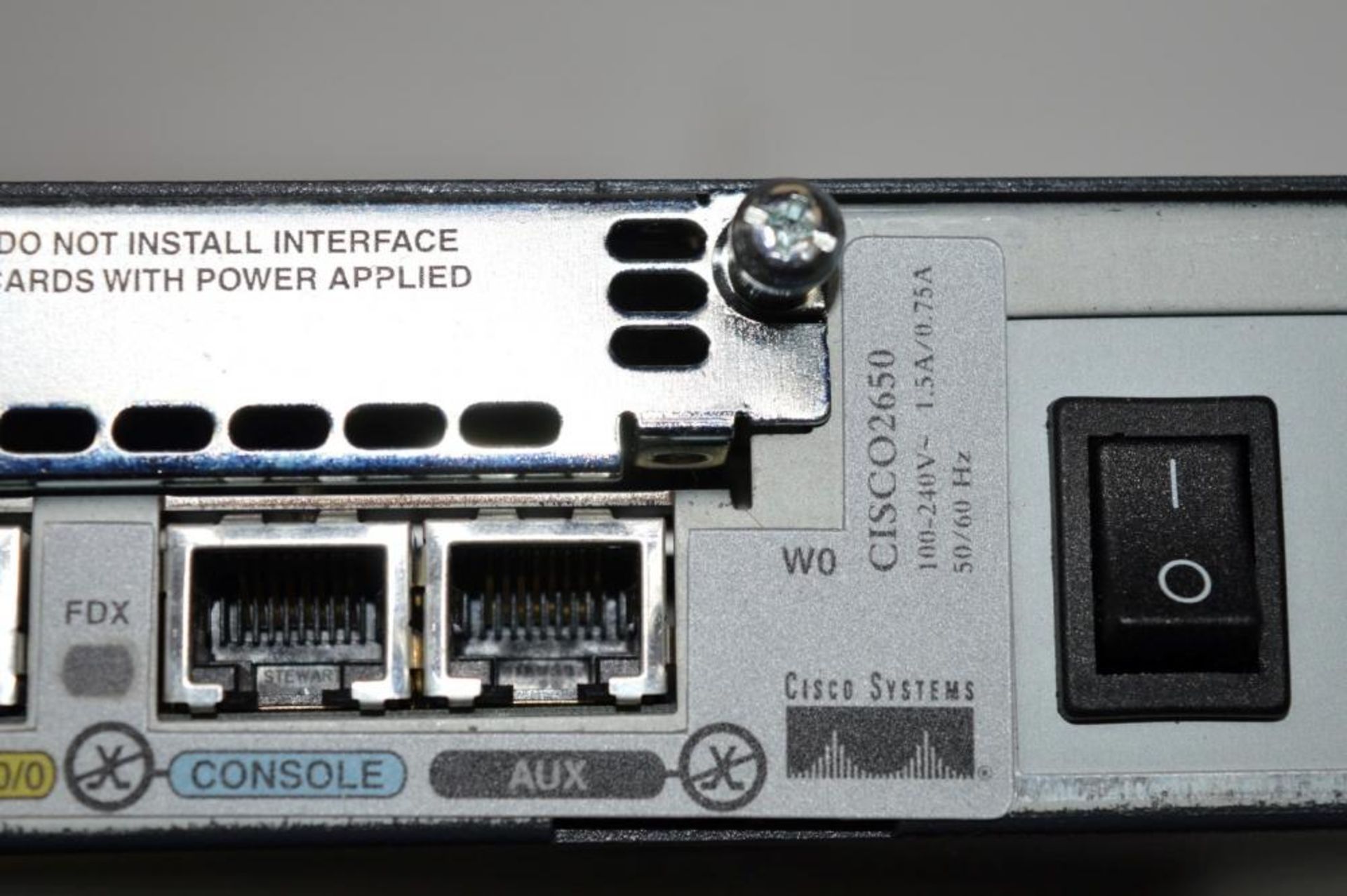 1 x Cisco 2650 Modular Router - CL400 - Ref IT039 - Location: Altrincham WA14 - Image 4 of 7