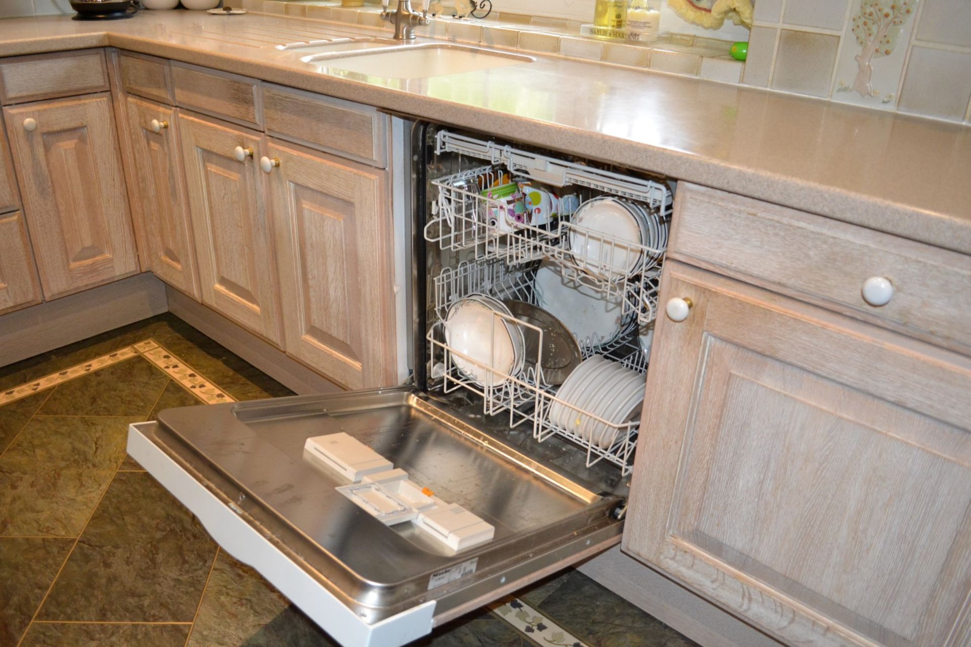 1 x SieMatic Bespoke Solid Wood Limed Oak Fitted Kitchen With Miele, Neff And Gaggenau Appliances - Image 46 of 95