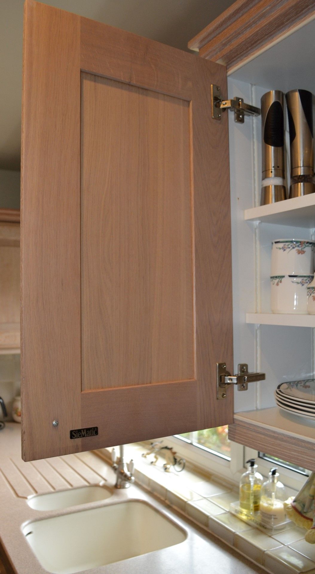 1 x SieMatic Bespoke Solid Wood Limed Oak Fitted Kitchen With Miele, Neff And Gaggenau Appliances - Image 41 of 95