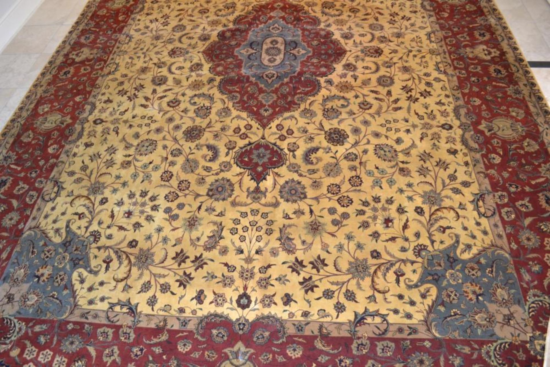 1 x Very Fine Top Quality Pakistan Tabriz Design Carpet - 320 Knot Count - Dimensions: 546x376cm - N - Image 25 of 31