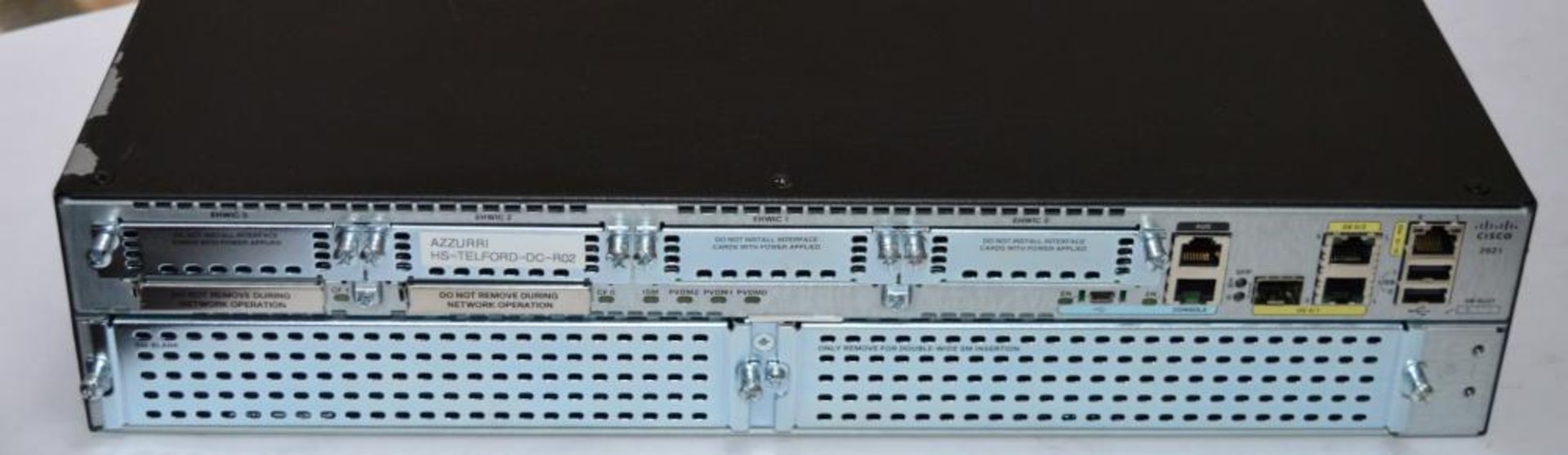 1 x Cisco 2900 Series Integrated Services Router - Cisco 2921 k9 v06 - CL400 - Ref IT126 - Location: - Image 5 of 5