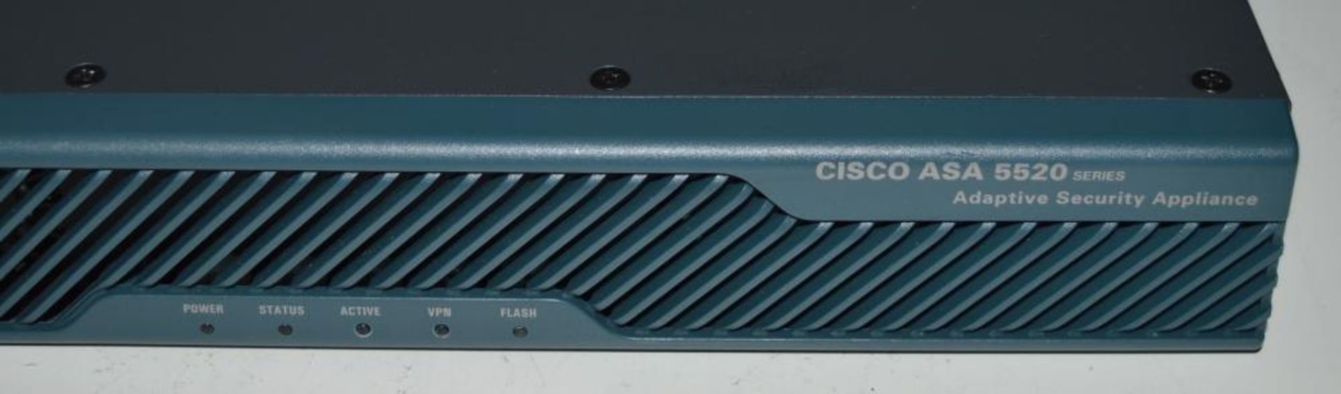 1 x Cisco ASA 5520 Adaptive Security Appliance - CL240 - Ref IT017 - Location: Altrincham WA14This - Image 4 of 5