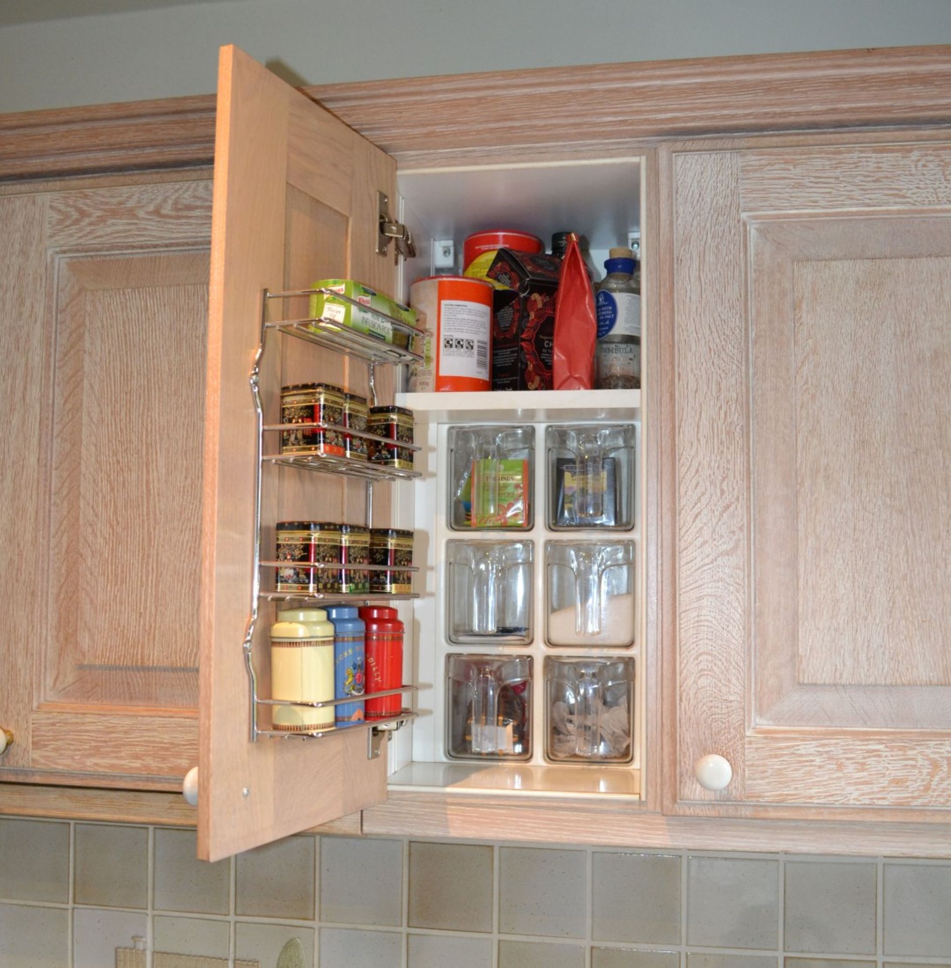 1 x SieMatic Bespoke Solid Wood Limed Oak Fitted Kitchen With Miele, Neff And Gaggenau Appliances - Image 26 of 95