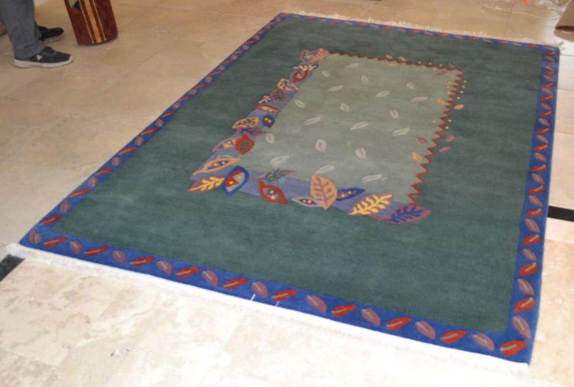 1 x Nepalese Handknotted 100% Wool Rug - Dimensions: 247x174cm - Unused - NO VAT ON THE HAMMER - Re - Image 3 of 14