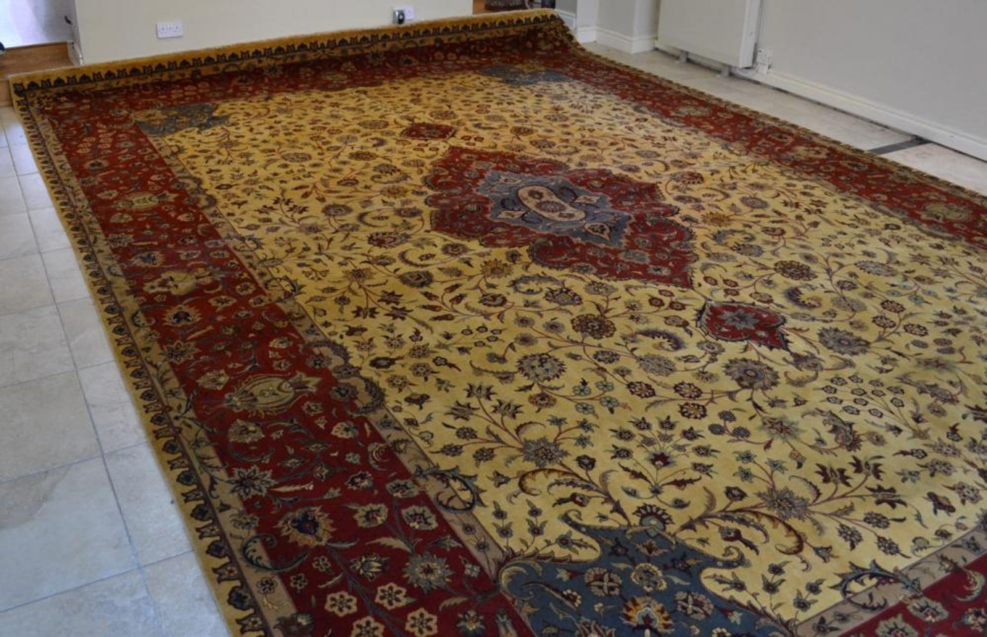 1 x Very Fine Top Quality Pakistan Tabriz Design Carpet - 320 Knot Count - Dimensions: 546x376cm - N - Image 2 of 31