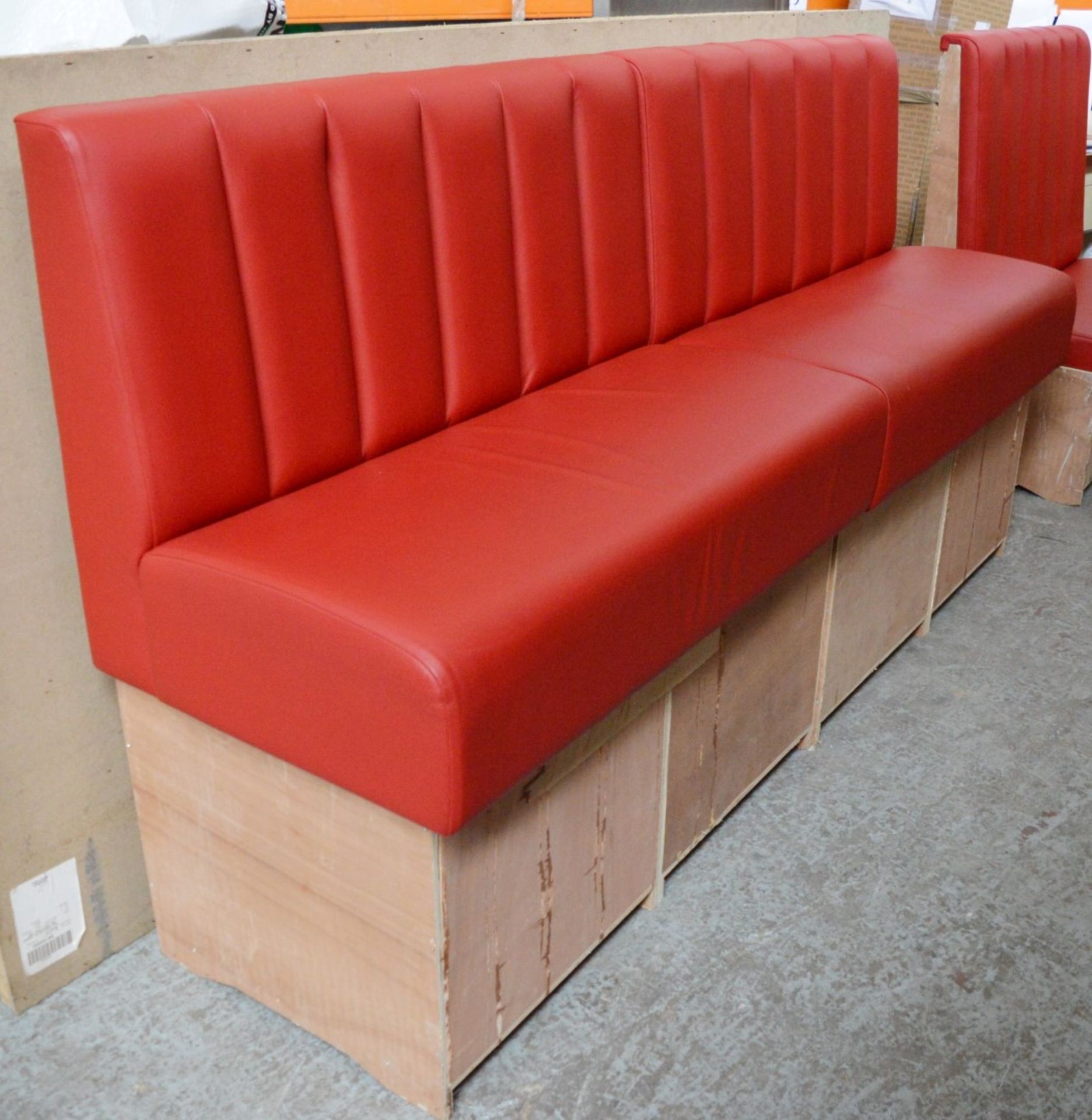 1 x High Seat Double Seating Bench Upholstered in Red Leather - Sits upto Four People - High Quality - Image 6 of 26