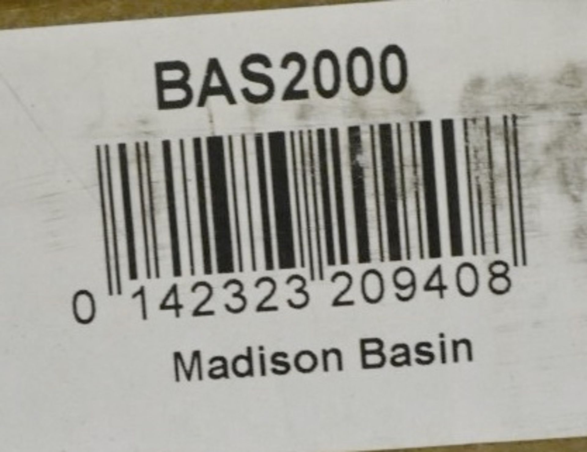 1 x MADISON Basin With Pedestal (BAS2000) - Dimensions: - Ref: GMB066 - CL190 - Unused Stock - - Image 2 of 4